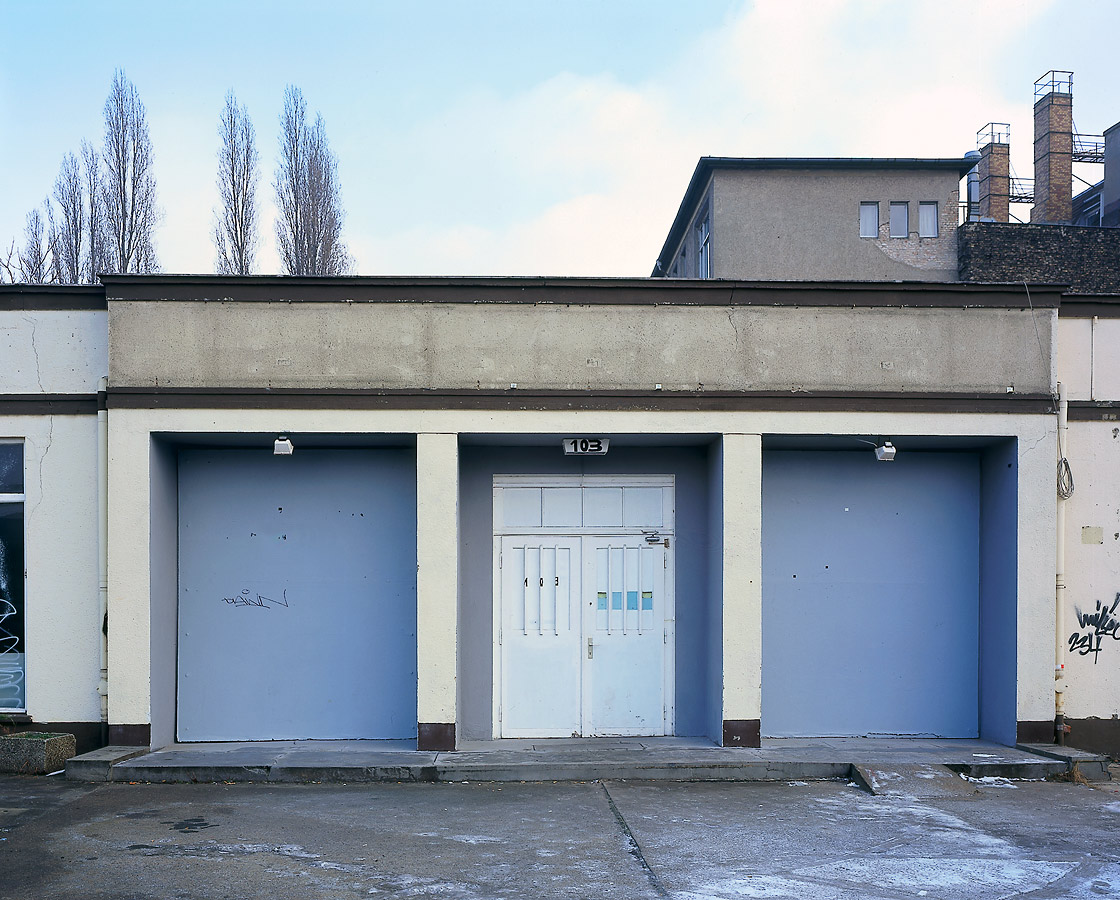 Temporary Spaces - 103 Friedrichstraße Außen, 1998