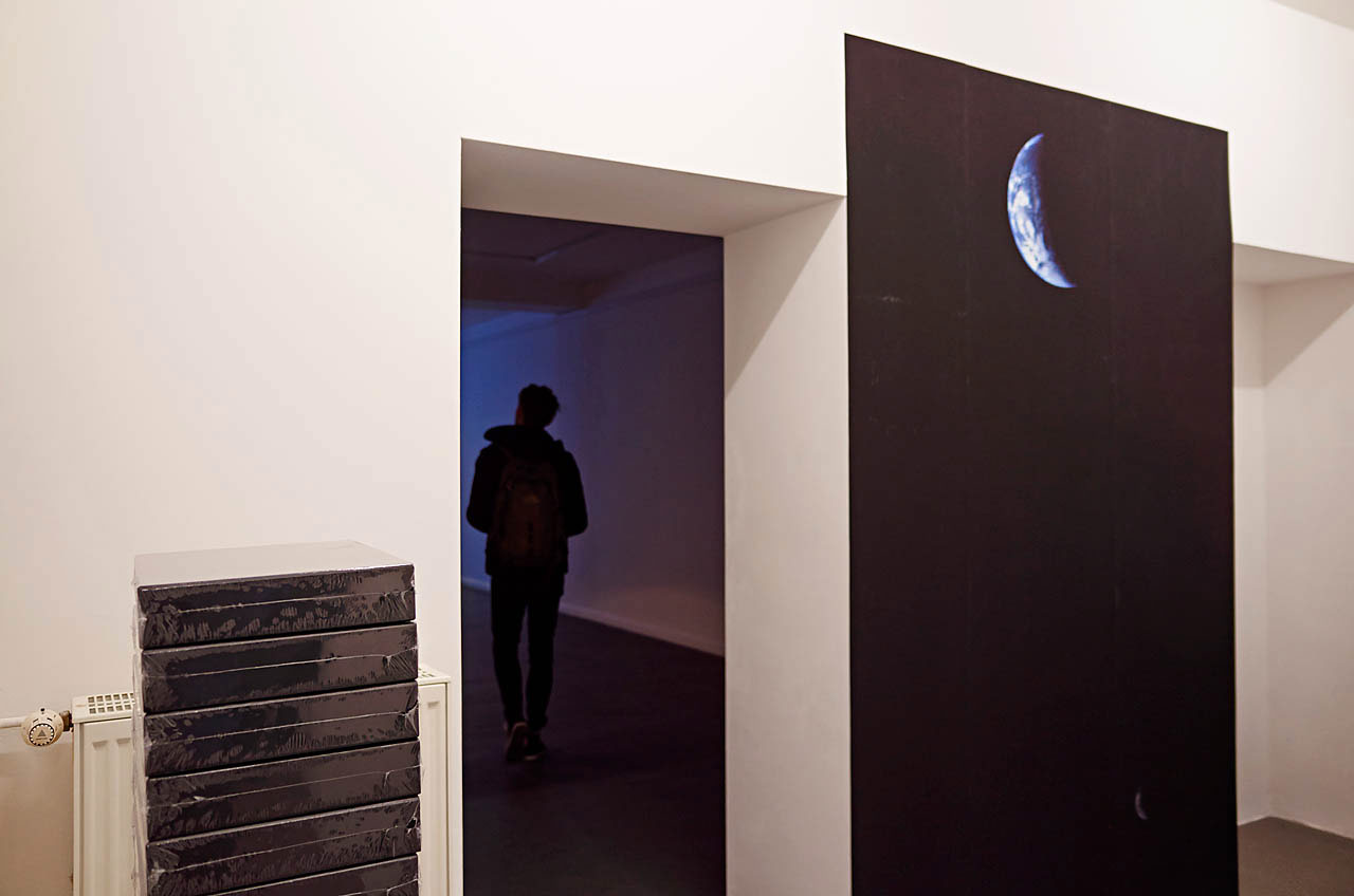 Voyager – The Grand Tour - Laura Mars Gallery 2015 Foto: Marco Microbi www.photophunk.com
